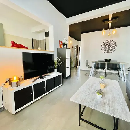 Peralounge - 150m - 2 Terraces Apartman