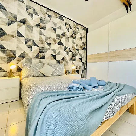Peralounge - 150m - 2 Terraces Apartman *